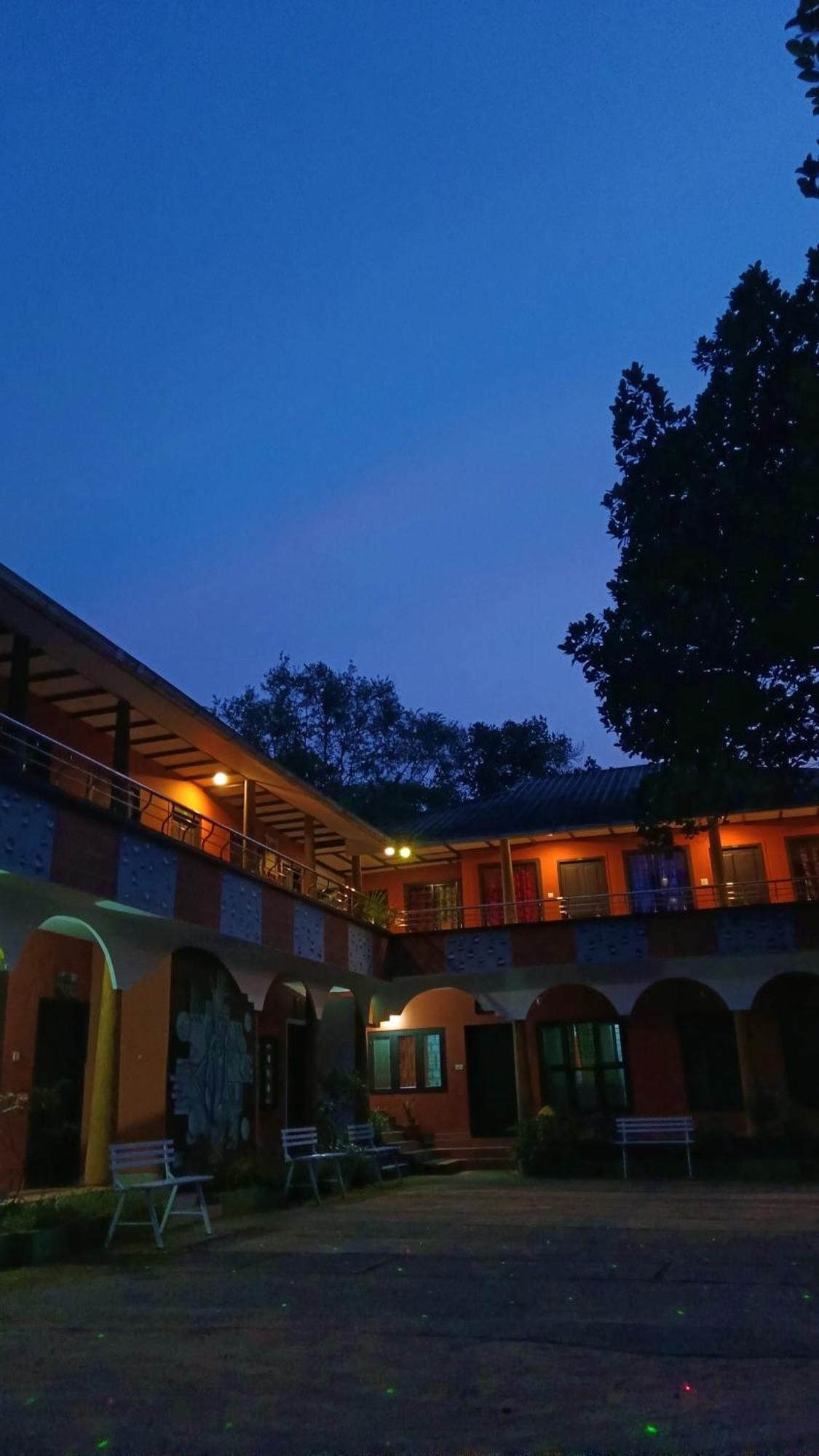 Jungle Valley Ayurvedic Spa Resort Meppādi Exterior foto